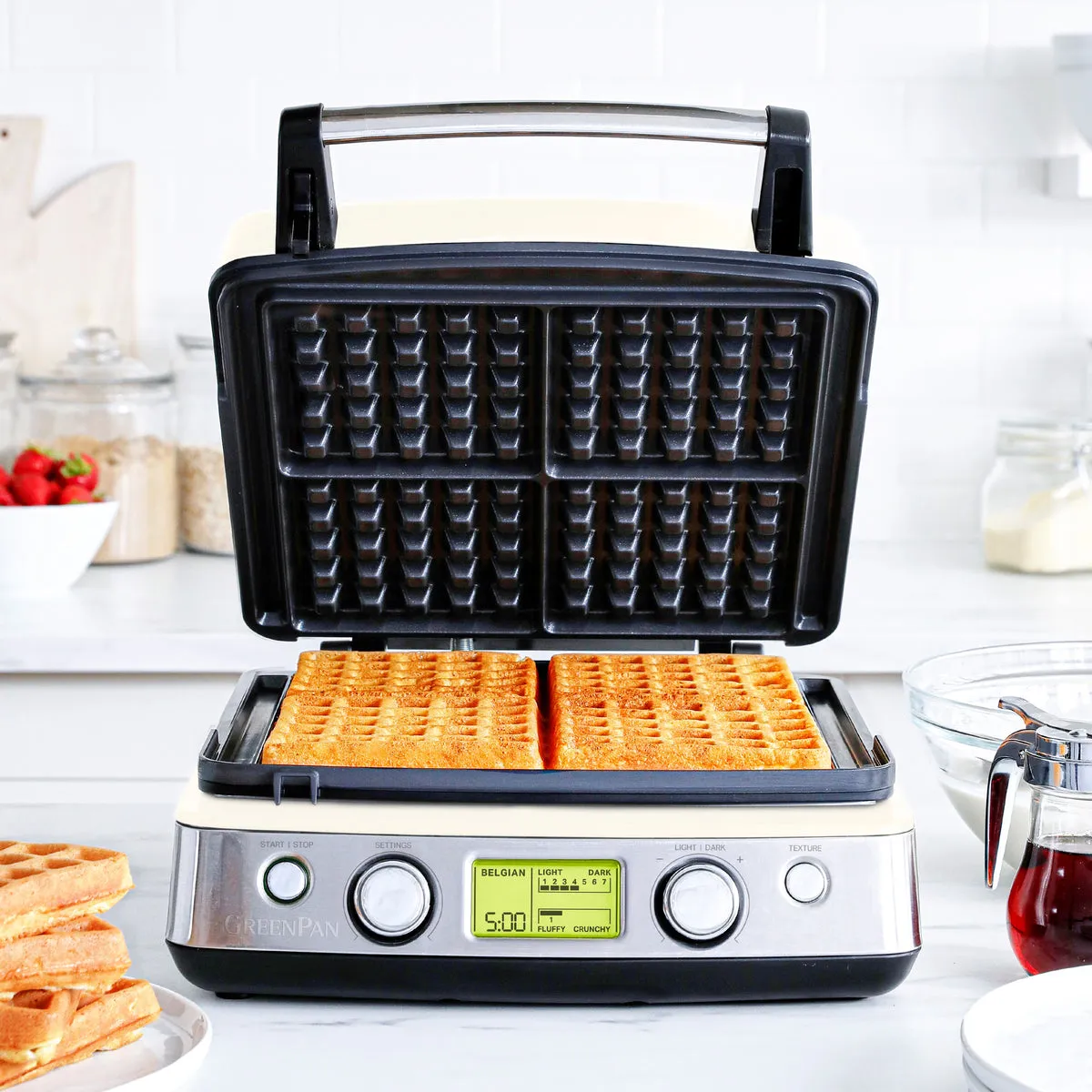 Elite Ceramic Nonstick 4-Square Waffle Maker | Cloud Cream